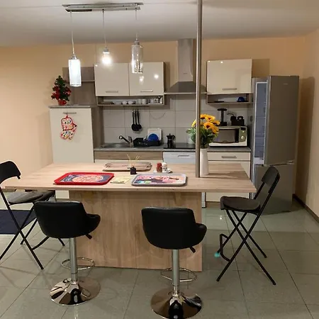 Deli Terasz B Apartman Free Parking, Self-Check-In Anytime Győr Exterior foto