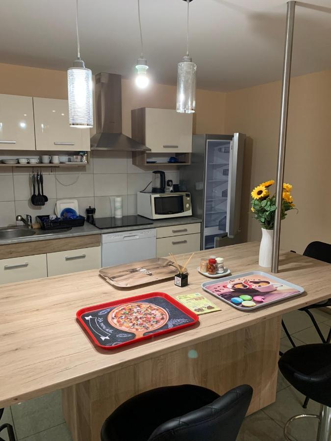 Deli Terasz B Free Parking, Self-check-in Anytime Apartment