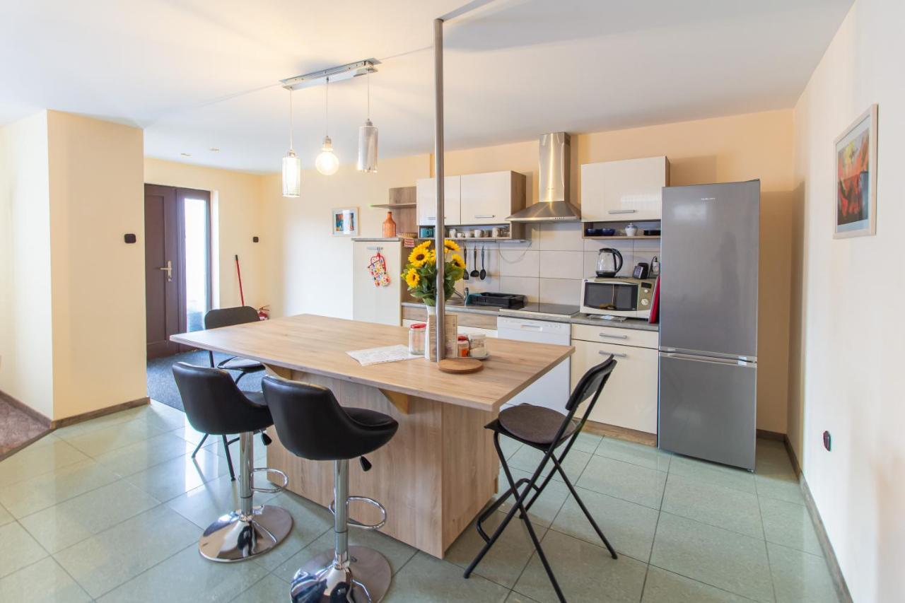 Apartment Deli Terasz B Free Parking, Self-check-in Anytime *