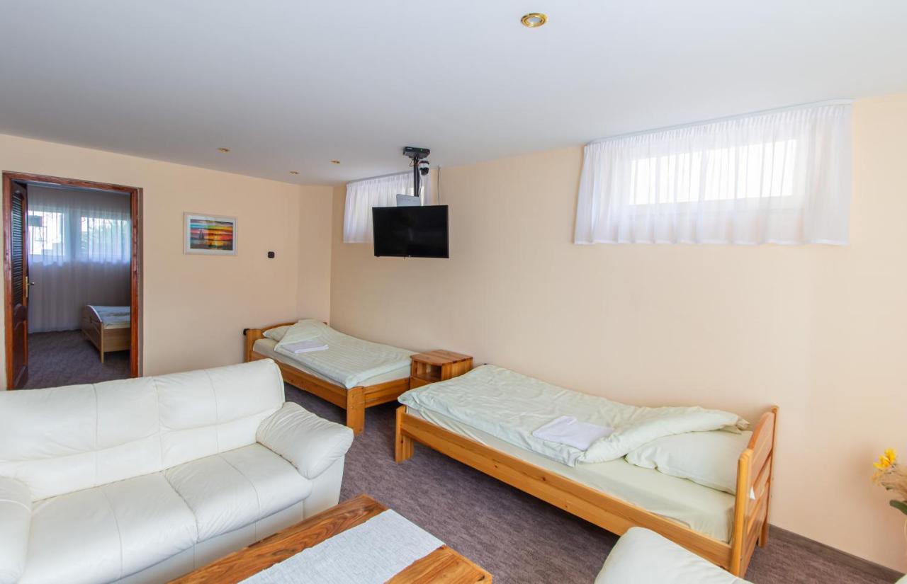 Apartment Deli Terasz B Free Parking, Self-check-in Anytime